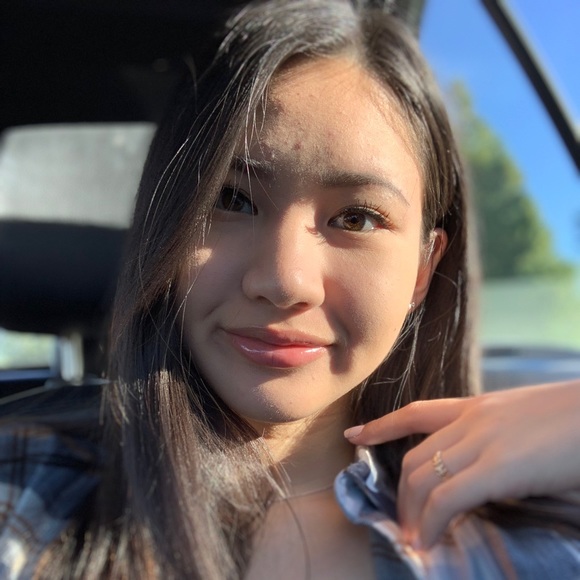 Meet your Posher, Mary - Picture 2 of 3